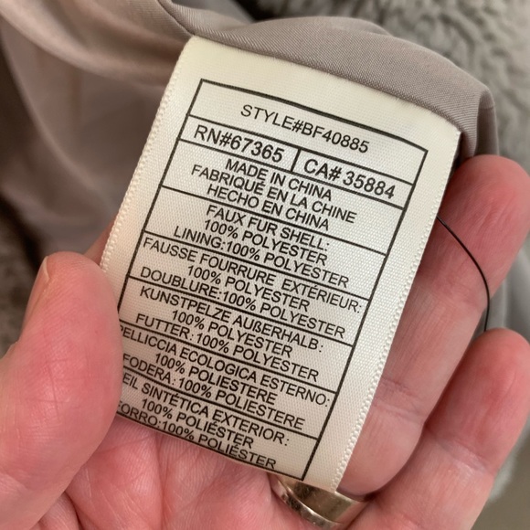 NWT BB Dakota Daylin Taupe Gray Faux Fur Coatigan - Picture 8 of 10